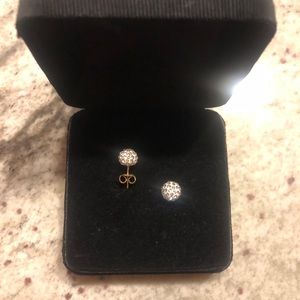 14K gold earring studs